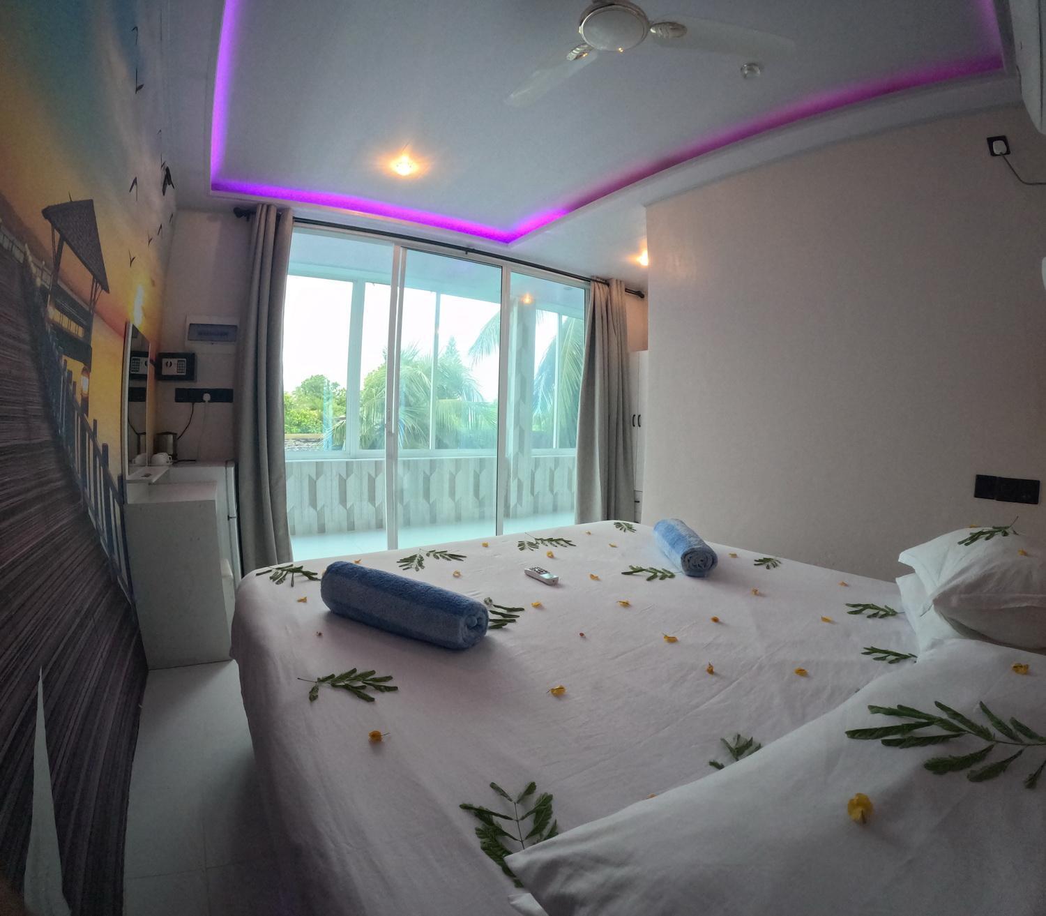 Wind Breeze Sunset View Inn Guraidhoo  Exterior photo