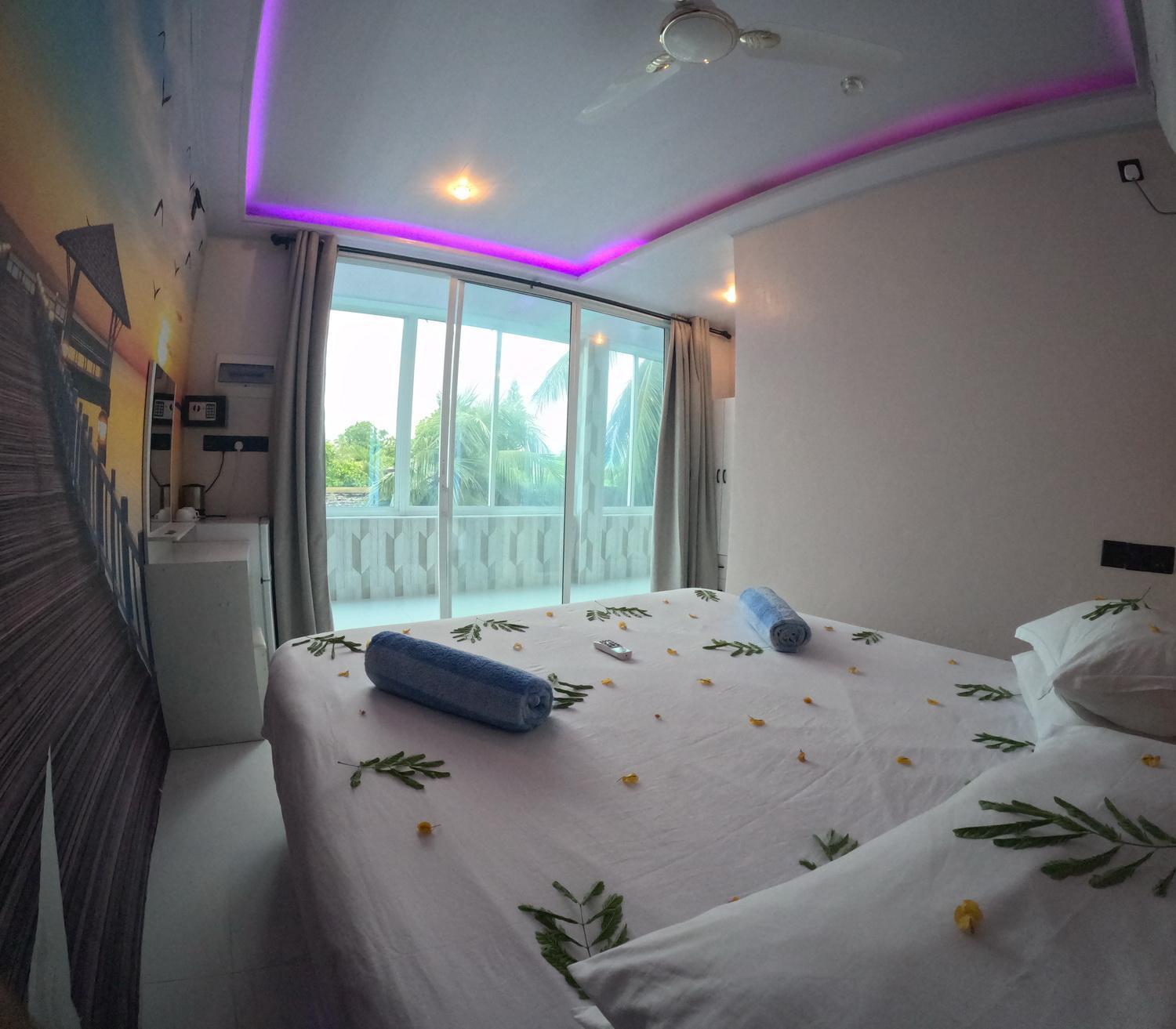 Wind Breeze Sunset View Inn Guraidhoo  Exterior photo